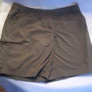 LL Bean Woman Rayon Stretch Lightweight Hiking Shorts Size 14 Taupe Inseam 9"